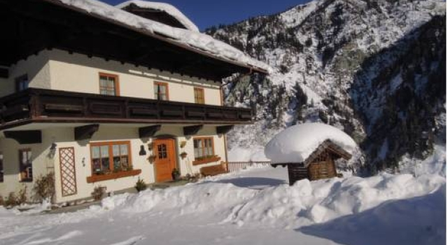 Bauernhof Oberneureit, Rezervovat Hotel Hotely v Grossarltal s parkováním, Parkování