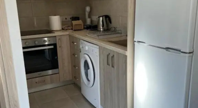 Апартаменты Modern city center studio saripolou