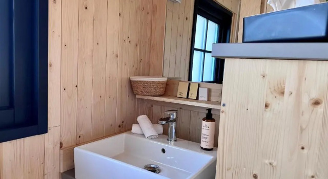 Коттедж Domaine de Chalvêches Hôtel SPA