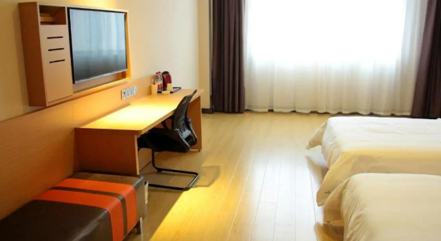 Номер Deluxe 7Days Premium Leshan Qianwei Fengye Fortune Center Branch