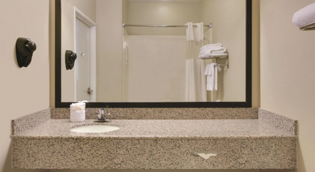 Двухместный номер Standard La Quinta by Wyndham Rockwall