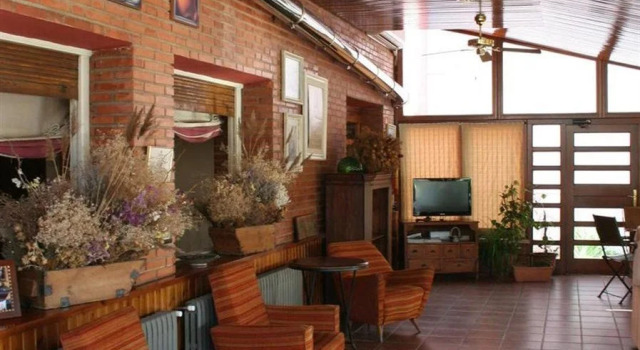 Hotel Fidalgo, Book Hotel Hotels in Aragon with Parking, Parking