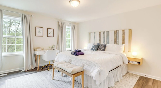 5 Mi to Lake: Modern Tobyhanna Retreat!, Buchen Sie Hotel Tobyhanna 