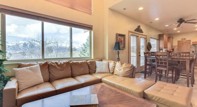 Eden Townhome w/ Mtn View + Shuttle to Powder Mtn!, Book Hotel Eden Powder Mountain