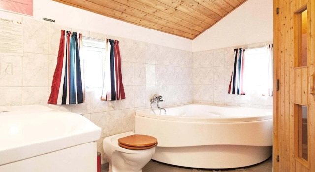 Коттедж 4 star holiday home in Rødby