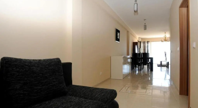 Kapriz Apartments, Book Apartment Busat 