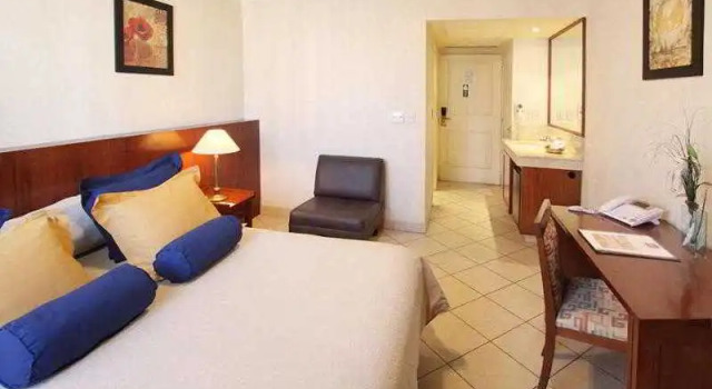 Двухместный номер Standard с балконом O2 Hotel Buenos Aires