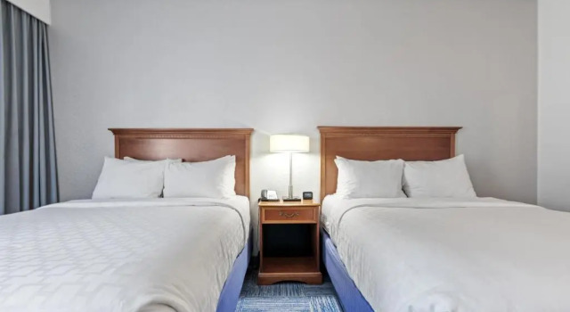 Четырёхместный номер Superior Allentown Park Hotel by The Red Collection