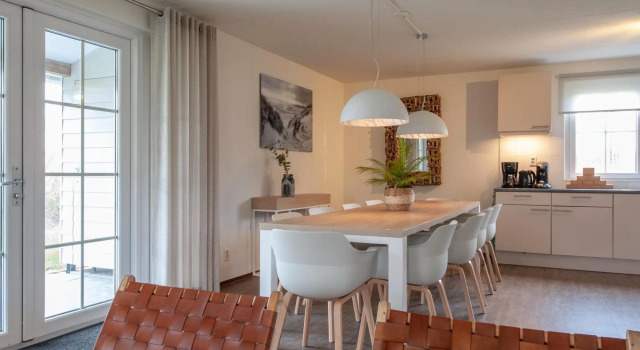 Restyled villa with infrared sauna, in a holiday park, 400 m from the sea, Забронировать Вилла Виллы Zeeuws-Vlaanderen, Вилла
