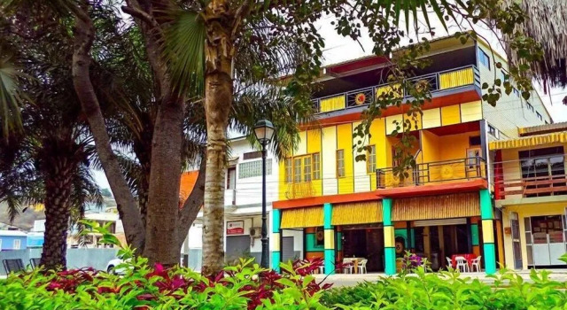 CoCo Bongo Hostel, Prenota Ostello Bahia de Caraquez Manabi