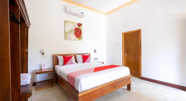 OYO 1259 Kuta Garden Homestay, Book Hotel Hotels in Lombok with Parking, Parking