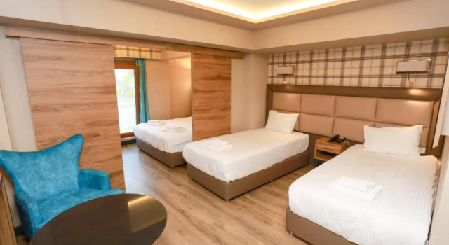 Трёхместный номер Standard Turkuaz Hotel