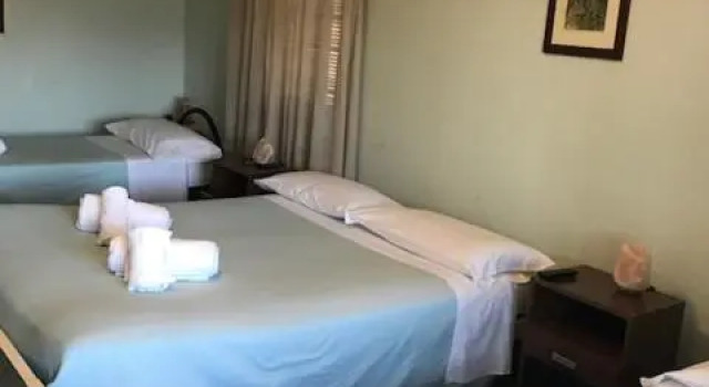 Двухместный номер Standard с балконом Hotel Carillon