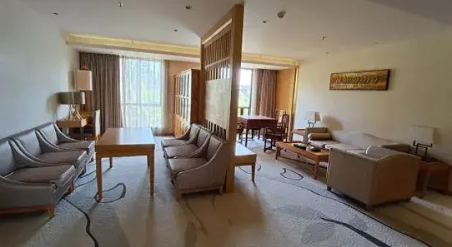 Люкс Presidential Guangxi Garden View Hotel