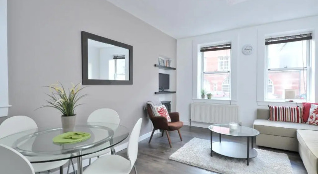 367 Comfortable 2 Bedroom Apartment on the Edge of Edinburgh s Historic Old Town, Забронировать Апартаменты/квартира Старый город Эдинбург, рядом с Национальный музей Шотландии