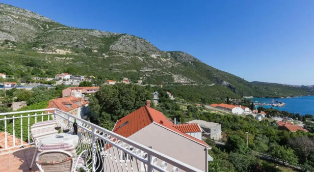 Апартаменты Premium с 2 комнатами с балконом и с видом на море Villa Dubravka