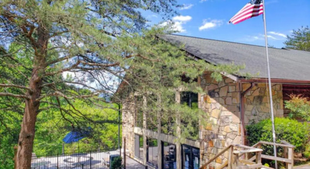 Номер Standard Pinecrest Townhomes-1King-2Queen Unit-Indoor Pool