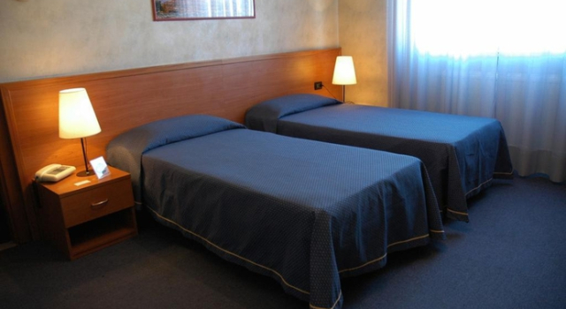 Hotel Lincoln, Забронировать Отель Чинизелло Бальзамо Монца-э-Брианца