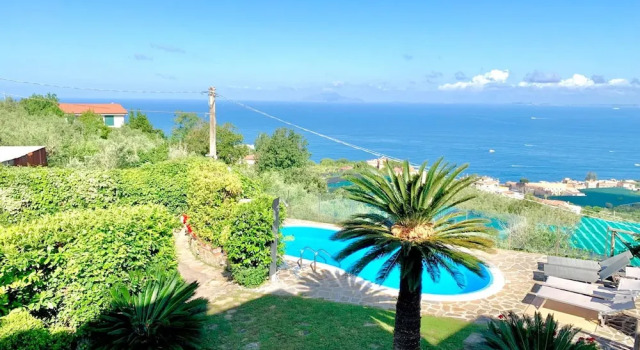 Вилла AMORE RENTALS - Villa The Stone on the Sea