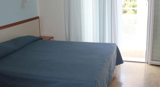 Одноместный номер Standard с балконом Hotel Maxim