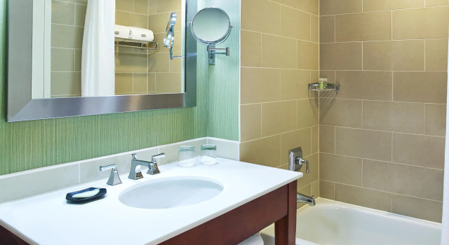Четырёхместный номер Standard The Westin Virginia Beach Town Center