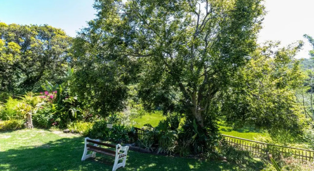 Номер Standard с видом на сад Fish Eagle Manor