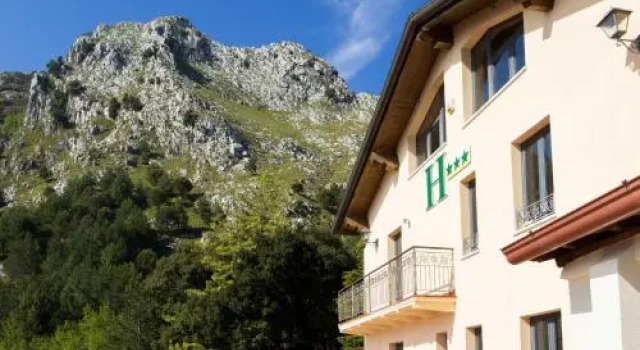 Il Cuore delle Apuane, Забронировать Отель Масса 