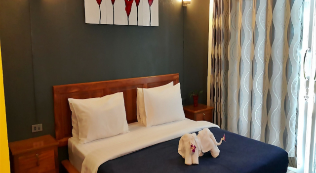 Barn Talaepu Resort, Забронировать Курортный отель Отели Трат с бассейном, Бассейн
