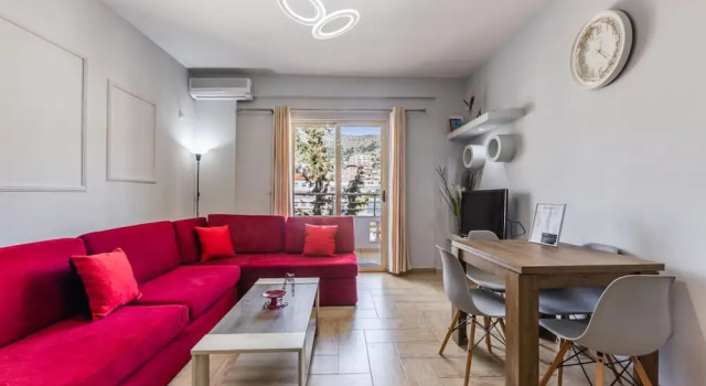 Saranda Bay Retreat - 1BR Apartment