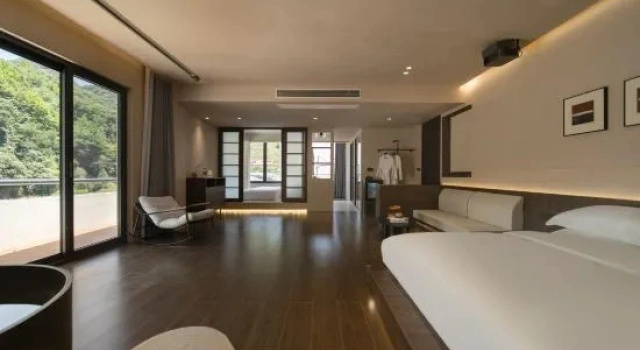 Семейный полулюкс Serene  Hill  Retreat