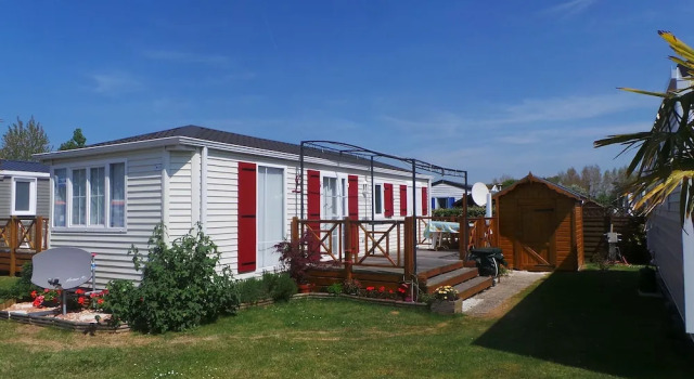Camping La Route Blanche, Book Campground Hotels in Manche with Parking, Parking