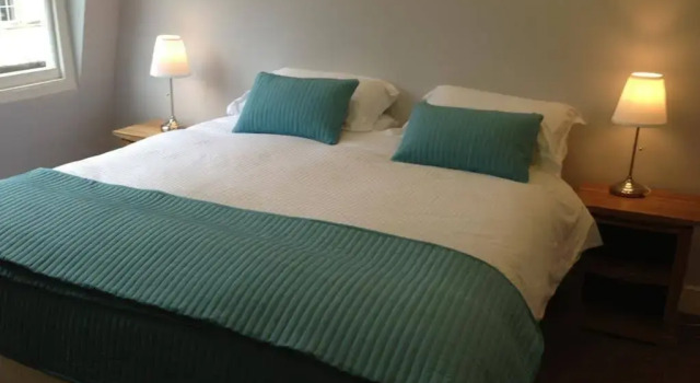 The Bath Roof Terrace Apartment, Забронировать Апартаменты/квартира Бат Bath and North Somerset, рядом с Old Orchard Street Theatre