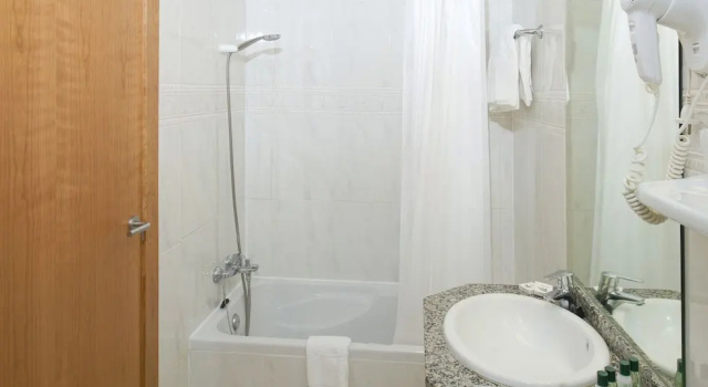Двухместный номер Standard Цокольный этаж с балконом Hotel Osiris Ibiza