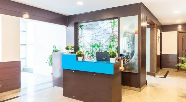 Laavish 7 Hotel