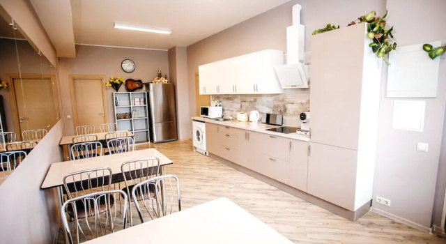 Postel ve společném pokoji O2 Capsule Hotel