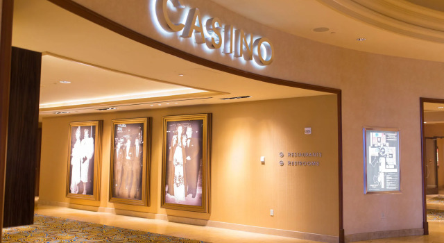Hollywood Casino & Hotel St. Louis, Забронировать Отель Мэриленд-Хайтс Миссури, рядом с Голливуд Казино Сейнт Луис