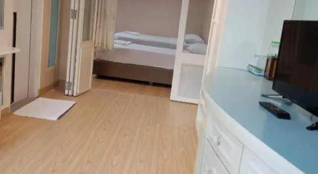Люкс Royal Garden Home Hotel