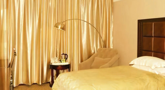 Pucheng Xinglong Hotel, Buchen Sie Hotel Weinan Shaanxi