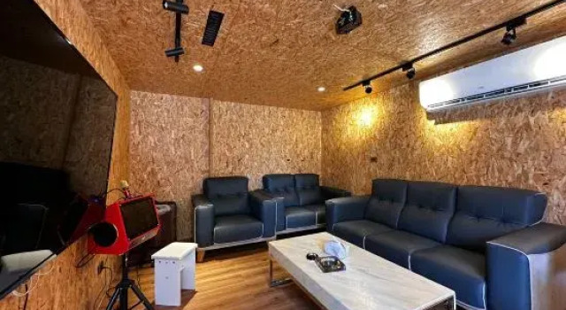 Yu Yue Log Cabin