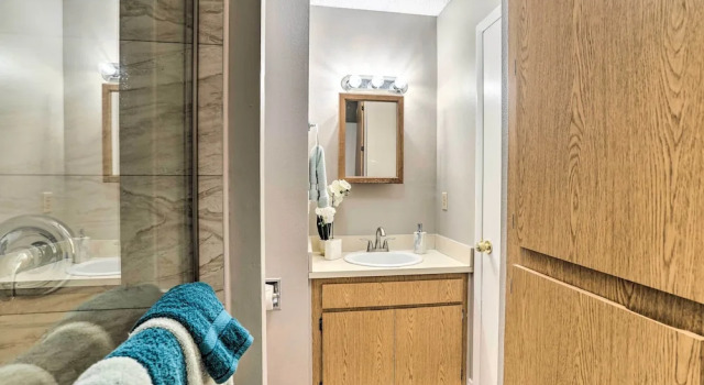 Апартаменты с 2 комнатами с балконом Seminole Townhome Easy Access to Beaches!