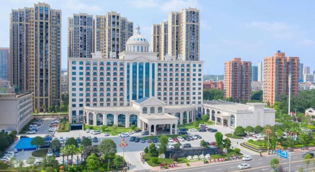 Shimen Qinghe Hotel, Boek Hotel 5-sterren hotels in Hunan, 5*