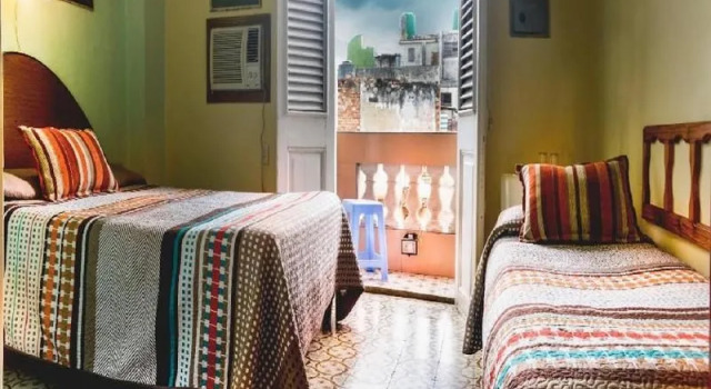 Hostal Balcones Consulado, Забронировать Отель Гавана Гавана, рядом с Старая площадь