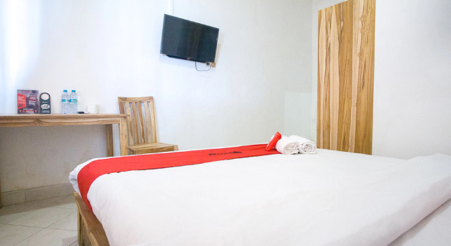 Номер Standard RedDoorz @ Jalan Gatot Subroto Denpasar