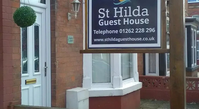 St Hilda Guest House, Забронировать Гостевой дом Отели Бринлингтон с завтраком, рядом с Железнодорожный вокзал Бридлингтона, Завтраки