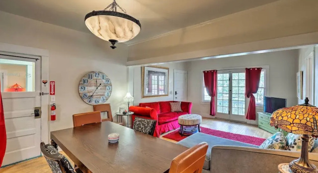 'St Valentine' Apartment w/ Balcony in Bisbee
