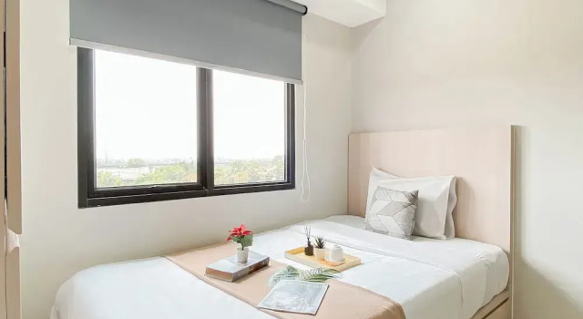 White Accent Studio At Apartment Meikarta Near Paramadina University, Book Apartment Cibatu West Java