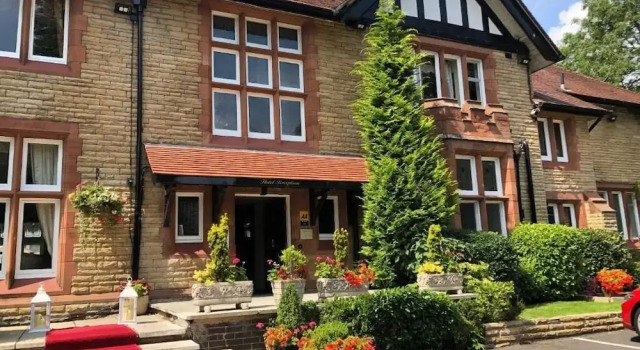 Springbank Manor, Rezervați Hotel Darwen Lancashire