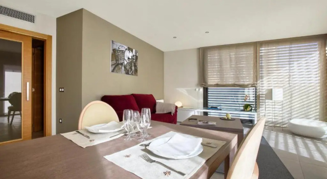 Апартаменты с 3 комнатами Apartaments Terraza Figueres