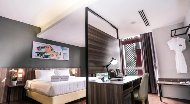 Двухместный люкс Grand Deluxe Days Hotel & Suites by Wyndham KL - Chan Sow Lin MRT or LRT
