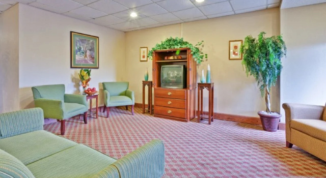 Comfort Inn Clarksville (ex.holiday Inn Express Clarksville), Rezerwuj Hotel Hotele w Clarksville z basenem, Basen